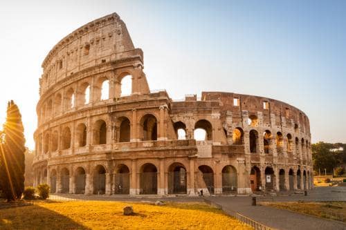 fall_destinations_in_europe_colosseum_in_rome_during_fall