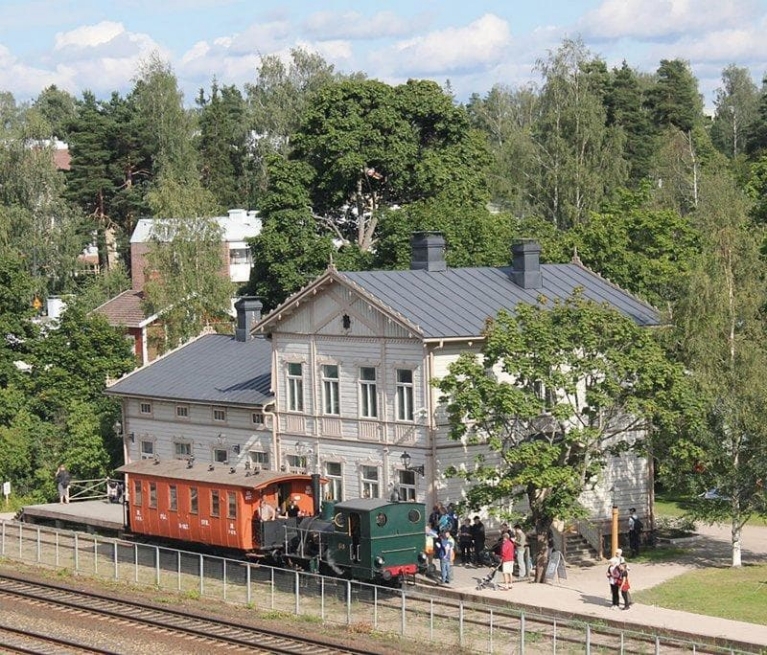 Locomotief in spoorwegmuseum in Hyvinkää