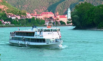 danube-sightseeing-cruise-brandner-shipping